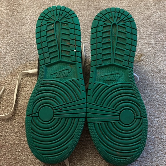 Air Jordan 1 lows - Picture 4 of 5